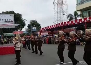 Kejaksaan Negeri Padangsidimpuan Semarakan Hut RI ke 78 Dengan Mempersembahkan Tarian Daerah