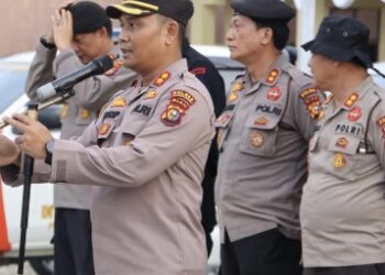 Pengamanan Event Budaya Festival Pacu Jalur Hari Ke Lima ,Polri Memperketat Pengamanan Diseputar Kota Taluk Kuantan Khususnya Dilokasi Arena Pacu Tepian Narosa