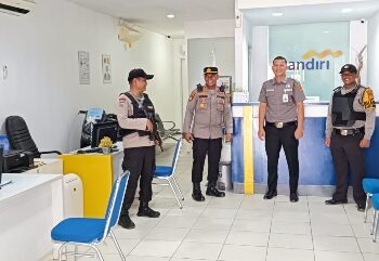 Kapolsek Tapung Hulu Pimpin Patroli Dialogis Antisipasi C3 di Wilkum Polsek Tapung Hulu