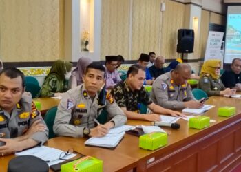 Pemeriksa PTUN Bidang Pengawasan Kejati Riau Hadiri Rapat Teknis dan Persiapan Kegiatan Roadshow Bus KPK RI dan Pencanangan WBS Provinsi Riau 
