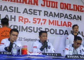 Berkat Kerja Keras Team Akhirnya Bandar Judi Online di Riau Berhasil Ditangkap Subdit V Ditreskrimsus Polda Riau nilainya sangat besar Simak! 