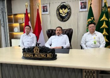 ST Burhanuddin Menjadi Keynote Speaker dalam acara The 3rd Internasional Conference On Law