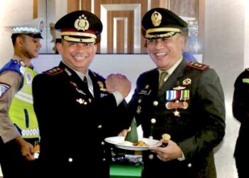 Dua Berwajah Tampan dan Gagah Bertemu Pada Saat HUT TNI ke-78 ini kata Kapolres Siak
