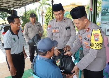 Bakti Polri Untuk Masyarakat, Polres Pasuruan Gelar Jum’at Curhat Dan Bansos Lansia