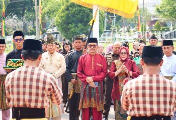 Tepuk Tepung Tawar Kepala Kejaksaan Tinggi Riau Akmal Abbas, SH., MH