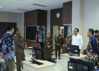 Kejati Riau Tinjau Langsung Pelaksanaan Seleksi Kompetensi Dasar Calon Pegawai Negeri Sipil TA 2023 Wilayah Riau