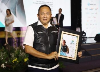 Kapuspenkum Dr. Ketut Sumedana Meraih Penghargaan Indonesia Public Relations Top Leader Awards 2023