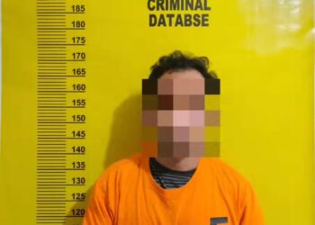 Tak Terima Orang Tua Di Bentak, Seorang Pria Di Pekanbaru Ancam Pemilik Warung Dengan Samurai