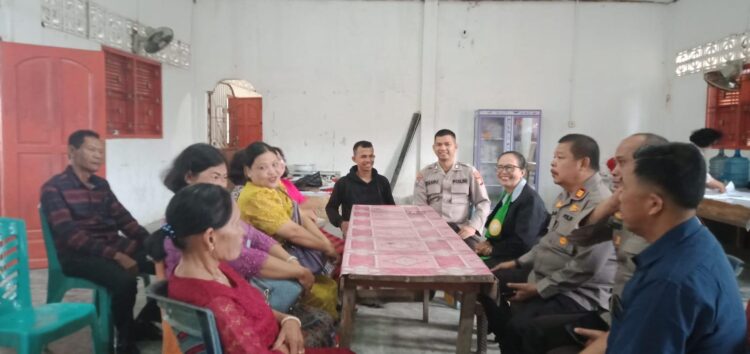 Giat Minggu Kasih Polres Kuansing di Gereja GPIB Efrata kelurahan Sei Jering