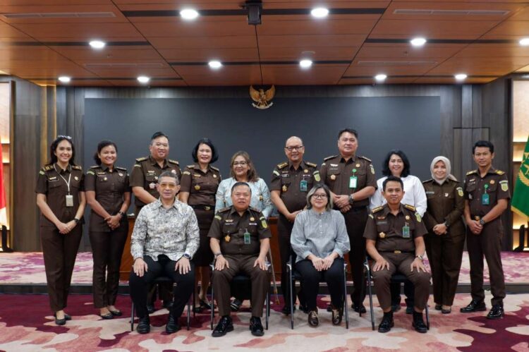 Forum Konsultasi Publik JAM INTEL Menghadirkan Stakeholder dalam rangka Penyusunan Standar Pelayanan Informasi Publik Kejaksaan RI