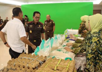 Kejati Riau Gelar Bazar dan Pasar Murah Ramadhan 1445 H
