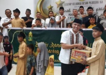 Polsek Payung Sekaki Bersama Pujasera 168 Berbuka Puasa Bersama serta Memberi Santunan