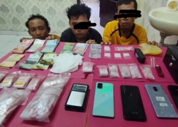 Tim Opsnal Satres Narkoba Polres Siak Amankan Tiga Orang Laki Laki Diduga Pelaku Penyalahgunaan Narkotika