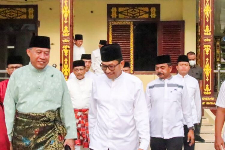 Kajati Riau Hadiri Buka Puasa Bersama Lembaga Adat Melayu Riau