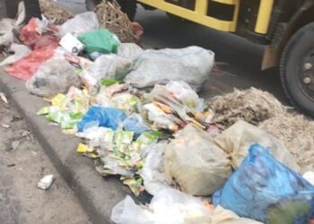 Viiiraaalll Lagi-lagi di Trotoar Jalan Lintas Bagan Batu Menjadi Tempat Lumbung Sampah