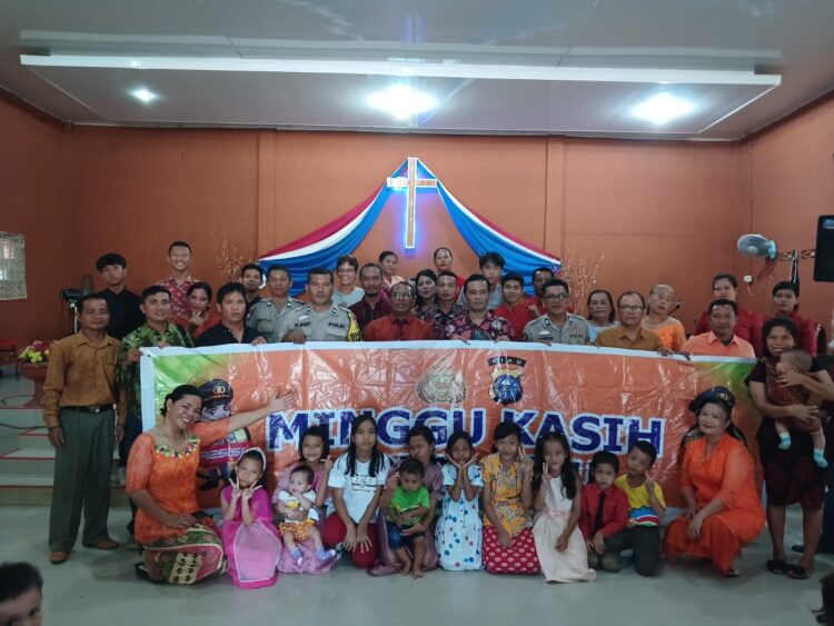 Minggu Kasih Polresta Pekanbaru di Apresiasi Pengurus Gereja GPI Elbenhaizer