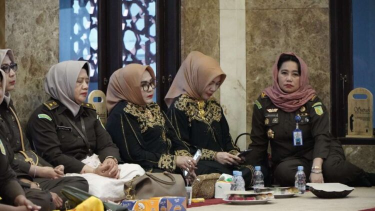 PENGAJIAN RUTIN KEJAKSAAN TINGGI RIAU OLEH UST. H. MARHALIM, S. AG