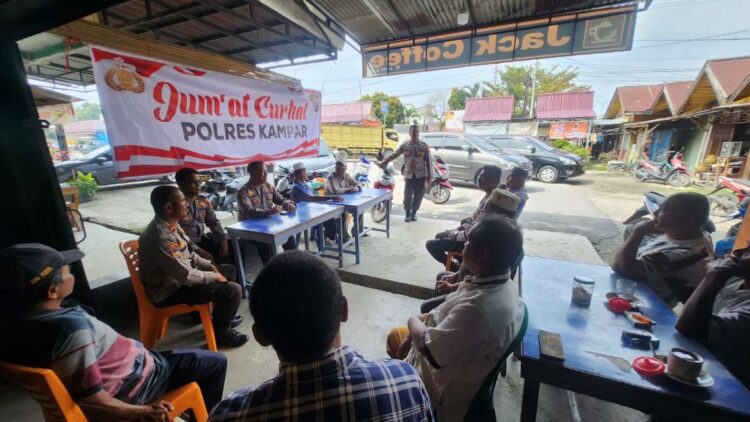 Sat Binmas Polres Kampar Dengarkan Keluhan Masyarakat Tanjung Rambutan