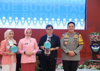 Dalam Rangka Hut ke 44, Yayasan Kemala Bhayangkari Cabang Riau Gelar Webinar Kesehatan Bersama dr Boyke