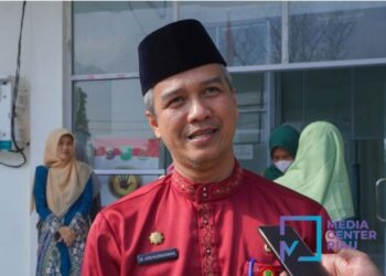 Plt Kadis LHK Riau Cek UPT Laboratorium Lingkungan begini katanya