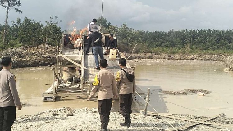 Polsek Singingi Tindak Aktifitas PETI di Kelurahan Muara Lembu