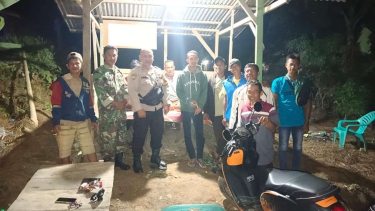 Mencegah Potensi Gangguan Kamtibma Polsek Kemuning Lakukan Pendekatan Kepada Masyarakat Melalui Cooling Sistem