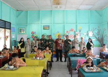 Korem 031/Wira Bima Laksanakan Program Makan Bergizi Gratis “Bersama Ciptakan Generasi Sehat dan Cerdas”