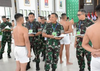 Danrem 031/WB Pimpin Sidang Parade Penerimaan CATA PK TNI AD GEL I TA 2025