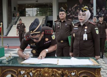 Kejati Riau Pimpin Apel Integritas dan Penandatangan Fakta Integritas