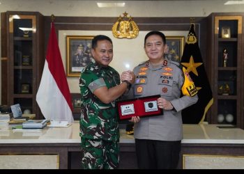 Perkuat Sinergitas TNI-Polri, Pangdam I/BB dan Rombongan di Sambut Hangat Kapolda Riau