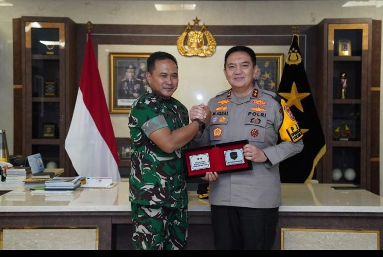 Perkuat Sinergitas TNI-Polri, Pangdam I/BB dan Rombongan di Sambut Hangat Kapolda Riau