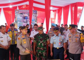 Kapolda Riau dan Kapolresta Pekanbaru Kunjungi Pos Pam Purna MTQ, Tinjau Kesiapan Pengamanan Ops Ketupat Lancang Kuning 2025