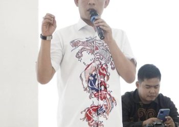 Kasipenkum Kejati Riau Memberi Penjelasan Hasil Perkembangan Penyidikan Proyek Jembatan 26 miliar