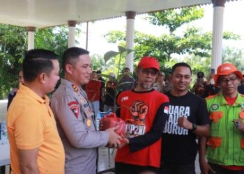 Kapolres Pelalawan Pimpin Pengamanan Peringatan Hari Buruh Internasional May Day Tahun 2025