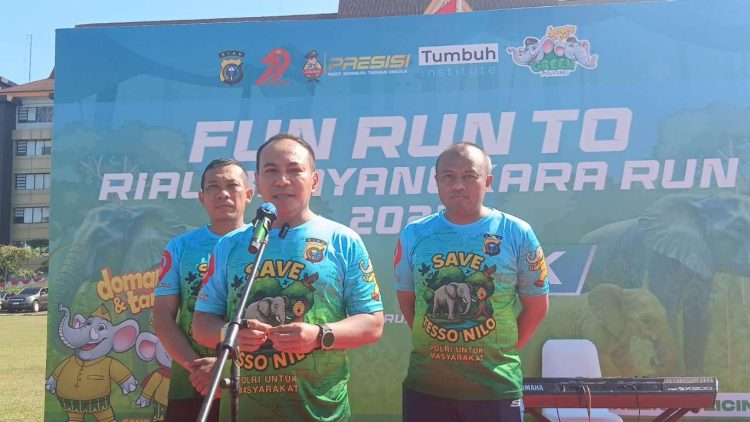 Kapolda Riau Sampaikan Permohonan Maaf atas Penutupan Jalan