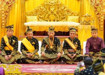 Kapolri Terima Anugerah Adat Ingatan Budi dari LAM Riau ini pesan Kapolri