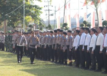 Wakapolres Pelalawan Pimpin Apel Gelar Pasukan Operasi Patuh Lancang Kuning 2025