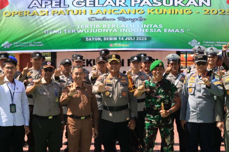 Kapolres Siak Pimpin Apel Gelar Pasukan Operasi Patuh Lancang Kuning 2025