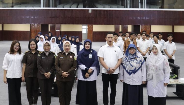 Kejati Riau Gelar Kegiatan Penerangan Hukum di Poltekkes Kemenkes Riau