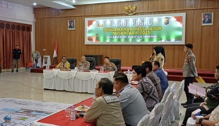 Wakapolda Riau Pimpin Gladi Posko dan Tactical Floor Game Pastikan Pacu Jalur Aman