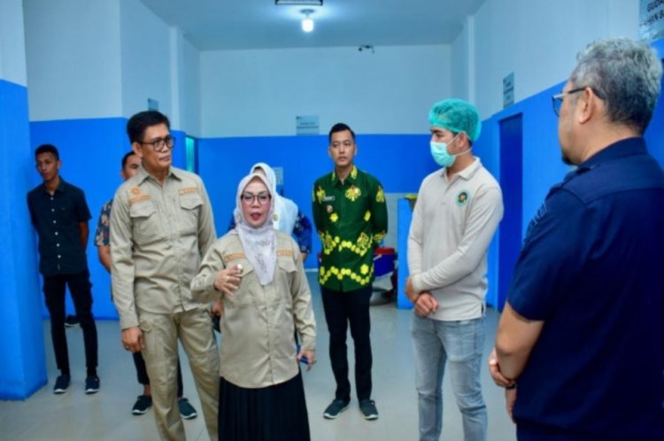 Ketua Satgas MBG Kampar Tinjau SPPG Pulau Sarak dan Simpang Petai Pastikan Kebersihan dan Kualitas Pangan
