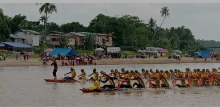 Kejutan, Sang Juara Tumbang! 10 Jalur Siap Bertarung di Final Pacu Jalur HUT Kuansing 2024