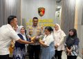 Bayi Malang di Temukan di Balam Jaya, Diserahkan Kepada Keluarga Kandung