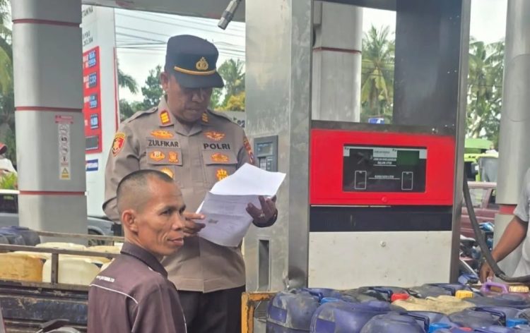 Polres Pasaman Barat Bersama Polsek Pasaman Lakukan Pengecekan Intensif Pendistribusian BBM