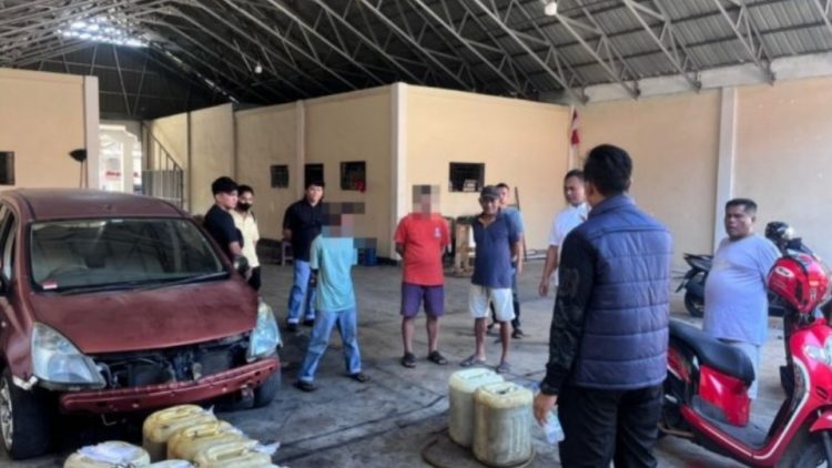Satreskrim Polres Pasaman Barat Ungkap Praktik BBM Ilegal, Dua Tersangka Diamankan