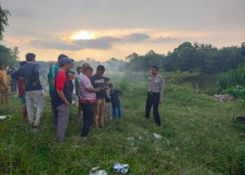 Pekerja Turap di Desa Penyasawan Tenggelam di Sungai Kampar
