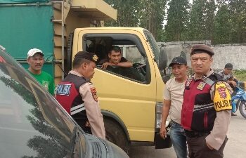 Personil Polsek Tualang Lakukan Patroli di Perawang demi Menjaga terjadinya Pungli