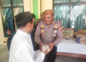 Giat Jumat Berbagi Polsek Minas – Polres Siak, Kapolsek Minas Sambangi Jamaah Masjid Nurul Huda Ini Yang Dilakukan