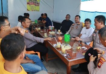 Polres Kuansing Laksanakan Giat Jumat Curhat Bersama Ketua Pemuda Kelurahan Sungai Jering
