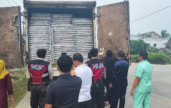 Polres Kuansing Lakukan Pengamanan dan Pastikan Keamanan Penyimpanan Logistik Pemilu 2024 di Gudang KPU